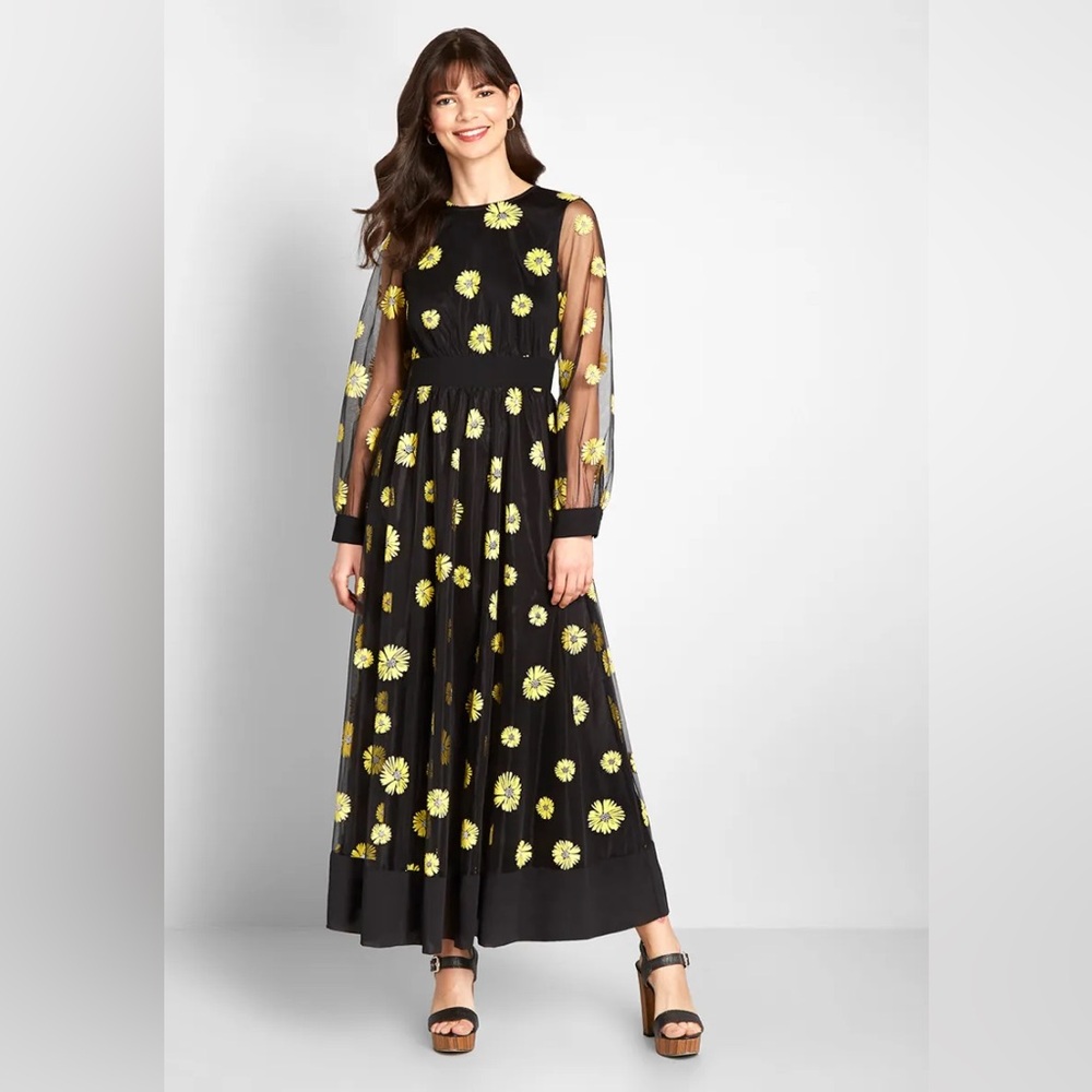 Modcloth BeMyGuest Maxi Daisy Tulle Dress Black M